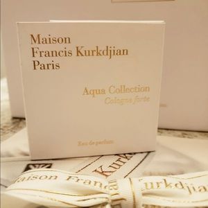 Aqua
Cologne forte
Mini fragrance wardrobe 
3x2ml